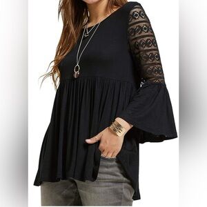 Sonja Betro Knit Lace 3/4 Bell Ruffle Sleeve Empire Waist Keyhole Back Tunic S